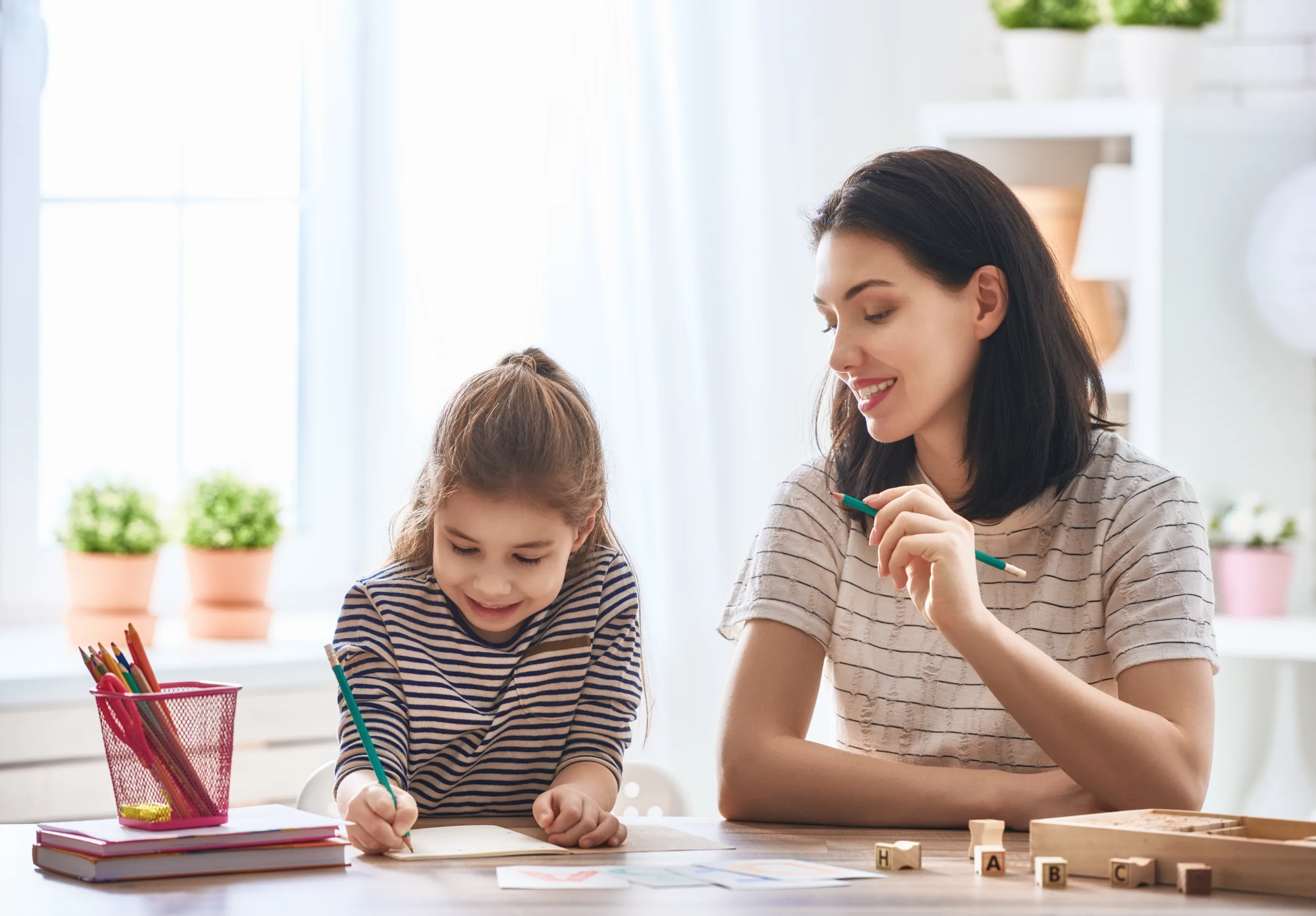 NURTURING FINANCIAL RESPONSIBILITY: YOUR GUIDE TO TEACHING KIDS AND TEENAGERS
